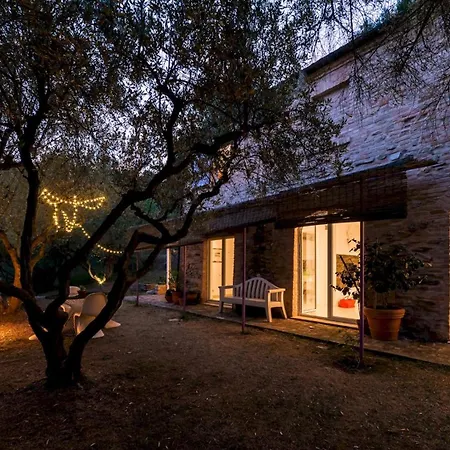 Villa Casa Cantagallo 4&4, Emma *