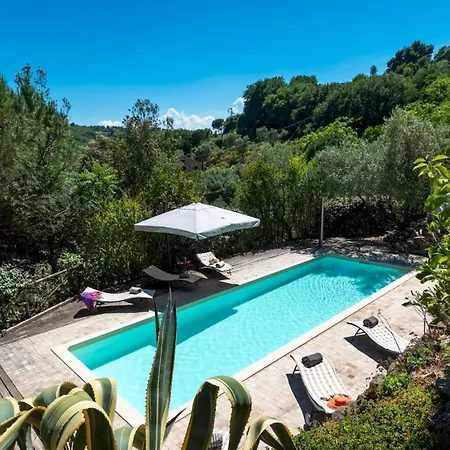 Casa Cantagallo 4&4, Emma Fermo