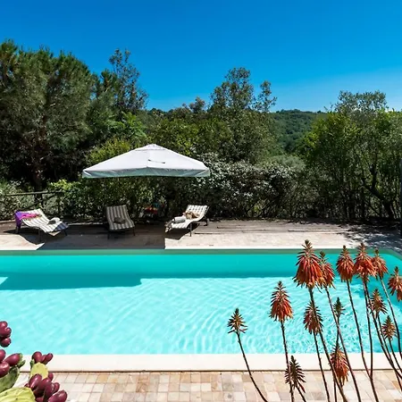 Vila Casa Cantagallo 4&4, Emma Fermo