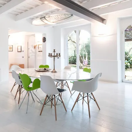 Casa Cantagallo 4&4, Emma