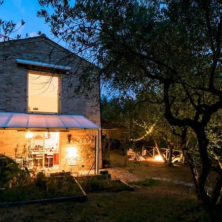 Casa Cantagallo 4&4, Emma